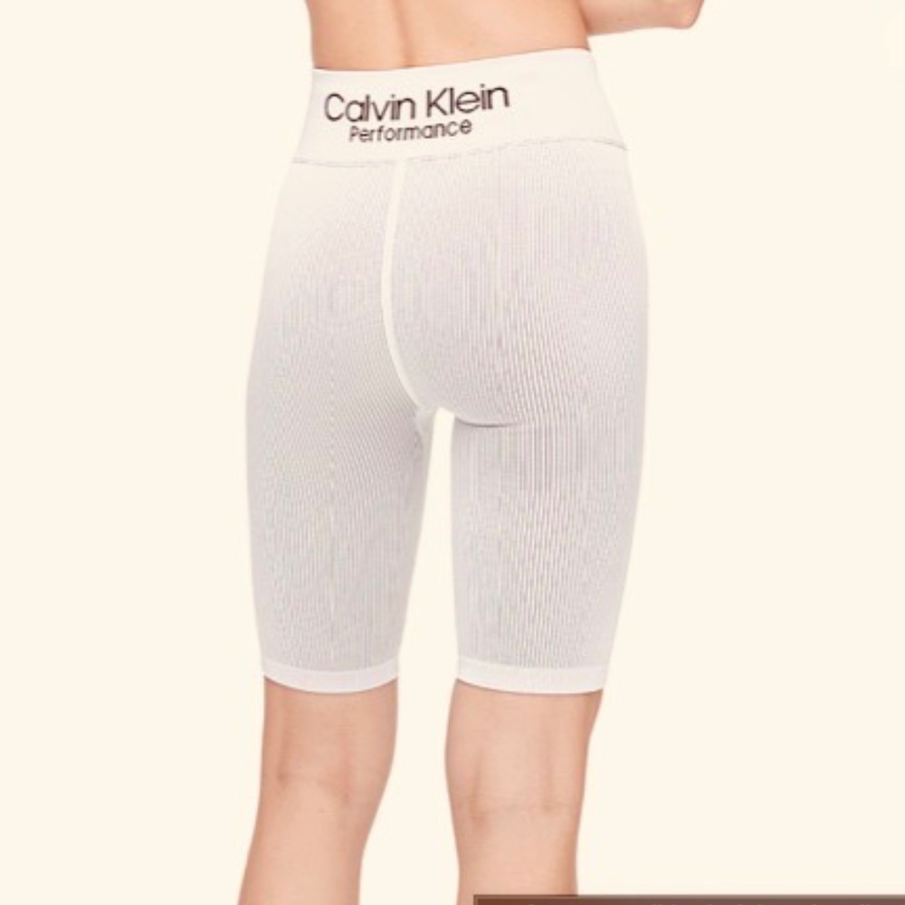 Performance Ribbed High Waist Bike Shorts